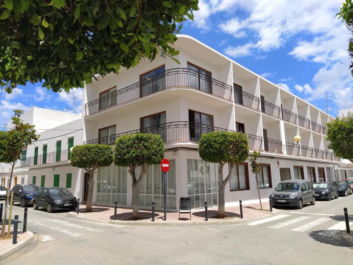 Hostal Residencia Nicolau Sant Antoni de Portmany Exterior foto